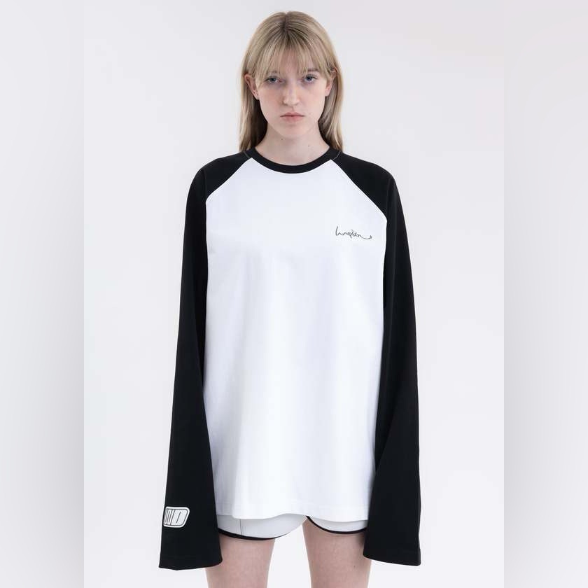 Nwt; We11done Logo Raglan Long Sleeved T-Shirt-White